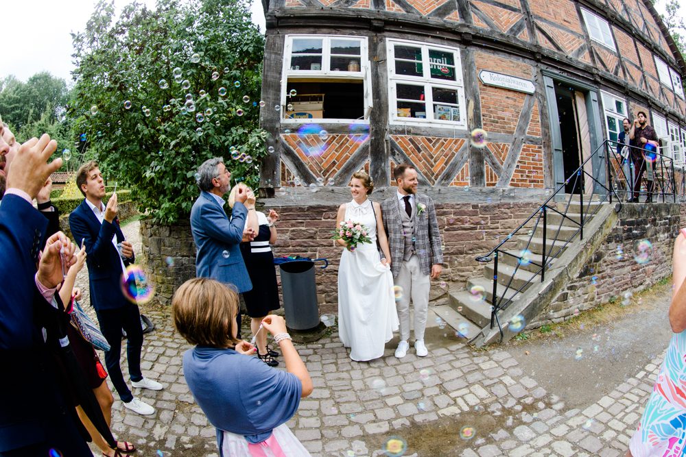 Hochzeit im Freilichtmuseum Detmold, Hochzeitsfotograf Leipzig, Hochzeitsreportage , wedding, weddingphotographer